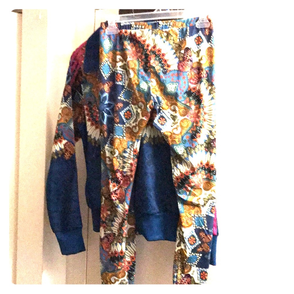 Women’s Adidas set!!!!